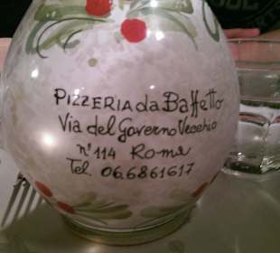 Karaffe mit Hauswein