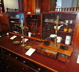 In einer historischen Apotheke