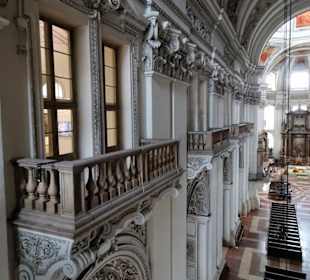 Blick in den Dom von der Orgelempore