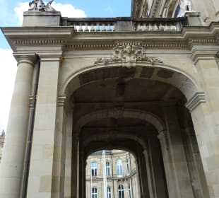 Neues Schloß