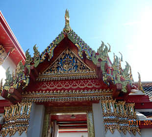 Prunkvoller Gebäudegiebel