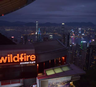 Ausblick Victoria Peak bei Nacht