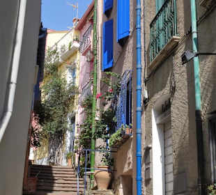 N den Gassen der Altstadt von Collioure