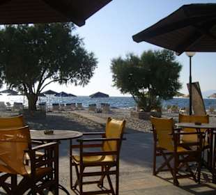 Cocktails trinken beim Traumausblick...