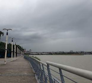 Yanping Riverside Park