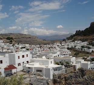 Über den Dächern von Lindos