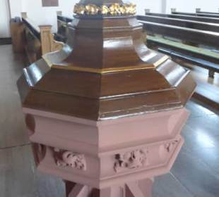 In der Kirche „St. Johannes der Täufer“, Euerdorf