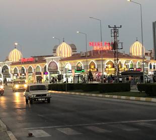 Bazar Evren
