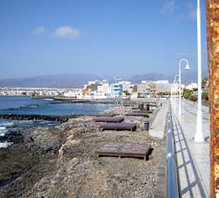 Strand (bei Ebbe) & Promenade von Arinaga !