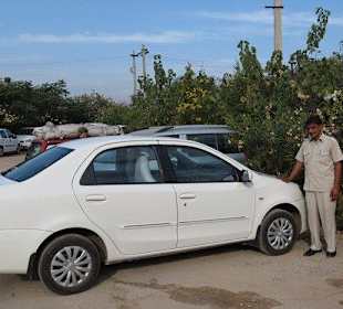 Anita Tours India - Rakesh und "unser" Auto