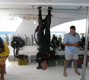 So kann Mann Tauchanzug auch trocknen.