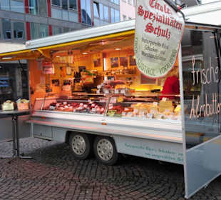 Rundgang über den Bonner Wochenmarkt Rathausplatz