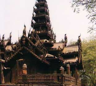 Nat Thaung Monastery