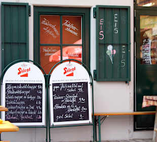 Gastgarten + Speißen & Getränke