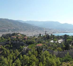 Wunderschönes Alanya von der Burg aus