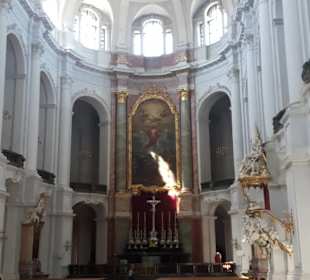 Kathedrale St. Trinitatis - Katholische Hofkirche