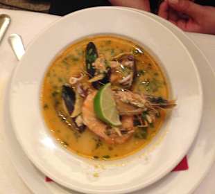 Polévka z mořských plodů