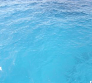 Glasklares Wasser mit toller Farbe