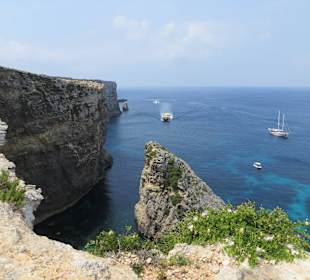 Eindrücke des Weges vom Tower zur blauen Lagune