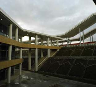 Hier begann und ende6te die Reise- Bahnhof Mombasa