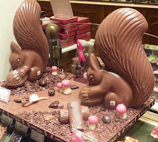 Sklep z pamiątkami w Galeries Royales Saint-Hubert