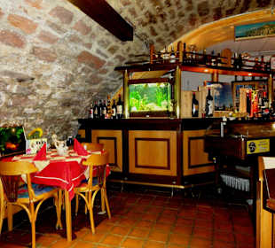 Impressionen aus dem Gastraum des Taormina