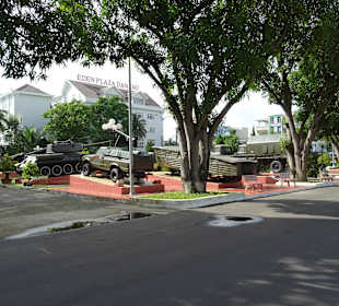 Auf dem Gelände des Museums