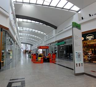 Impressionen aus dem Shopping-Center Waterfront