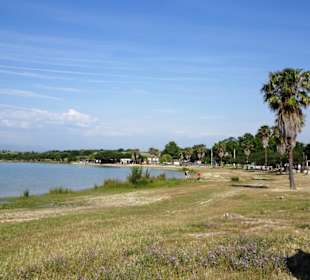 Der Strandbereich am Lac de Villeneuve-de-la-Raho