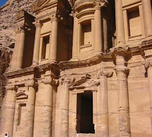 Tempel von Deir in Petra