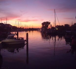 Abendstimmung am Niendorfer Hafen