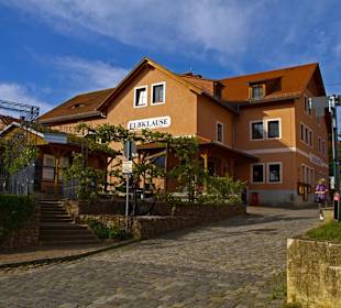 Elbklause mit Terrasse