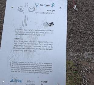 Spielplatz bei der Schule