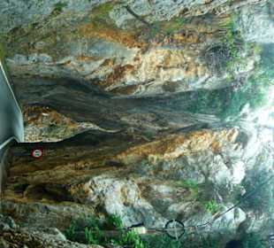 Engstelle, wo die Straße durchführt