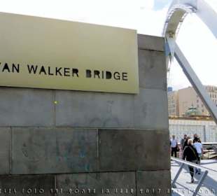 Evan Walker Bridge, Schild mit der Brücke