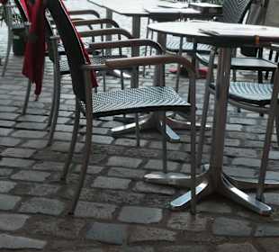Beim Cafe Extrablatt hinter der Lorenzkirche