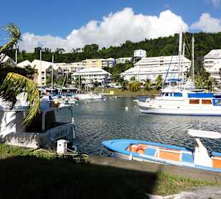 Impressionen aus der Marina de Rivière Sens