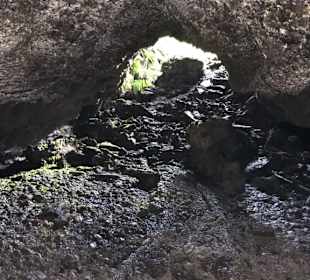 Linke Röhre mit Ausgang