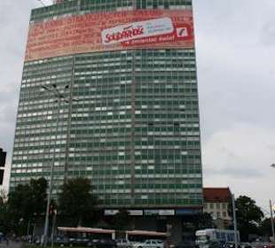 Hochhaus in der Nähe des Bahnhofes