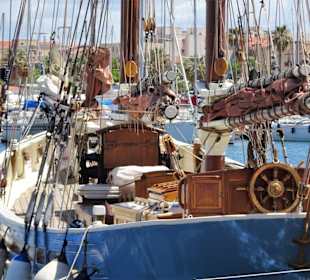 Impressionen aus dem Hafen von Alghero