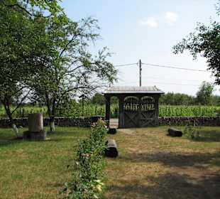 Hobita,the garden of the memorial house, 2012