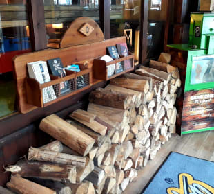 Restaurant Road Stop