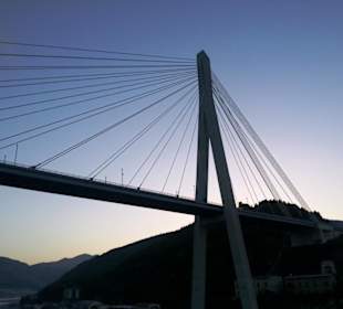Der Hafen Dubrovnik neue Brücke