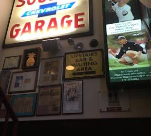 Brick Alley Pub & Restaurant