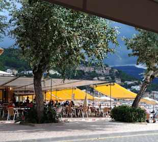 Cafes und Restaurants 