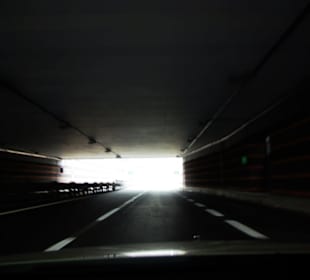 Einige Tunnel bei der Anfahrt