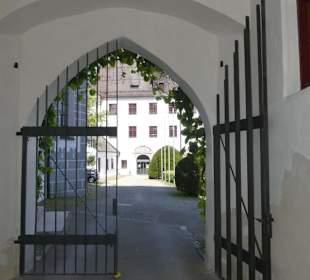 Eingang zum Schlosshof