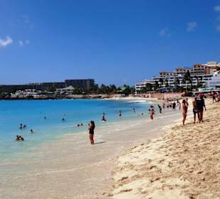Die Bucht von Maho Beach
