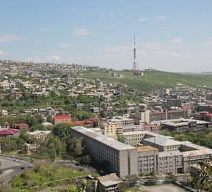 Mutter Armenia - Fernblick