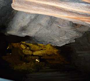 Dim Höhle